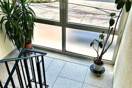 Wohnung Saarbrücken Alt-Saarbrücken - 4 Zimmer, 80 m&sup2;, 610&euro; | Angebot:25899242