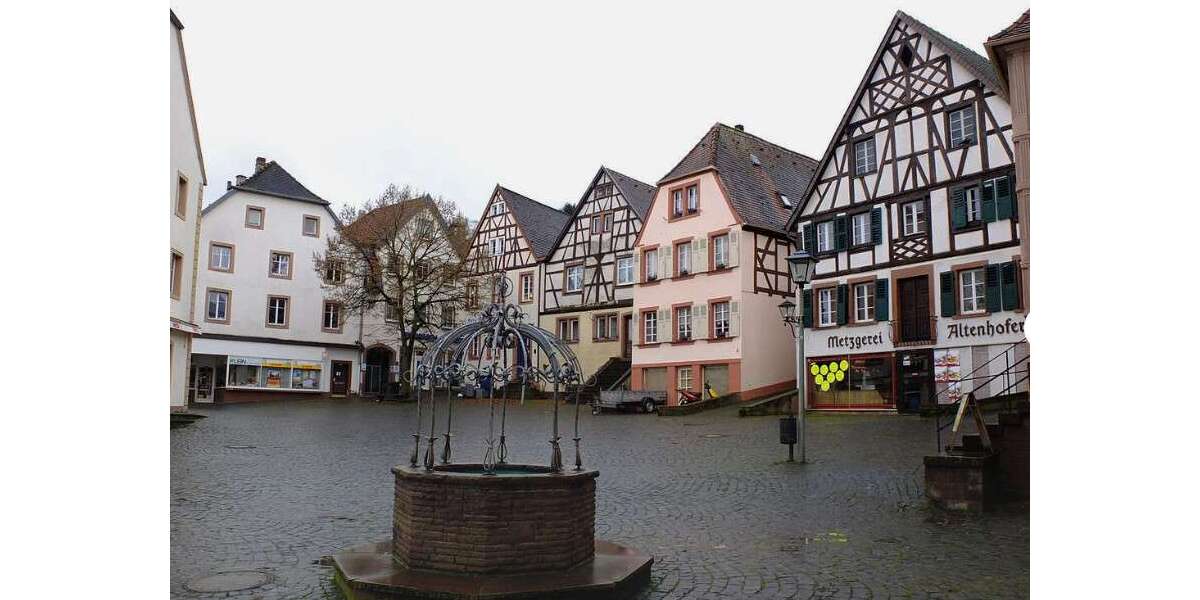 Haus zum Kaufen in Ottweiler 119.000 € 135 m² - Einfamilienhaus Ottweiler | Angebot:25079299