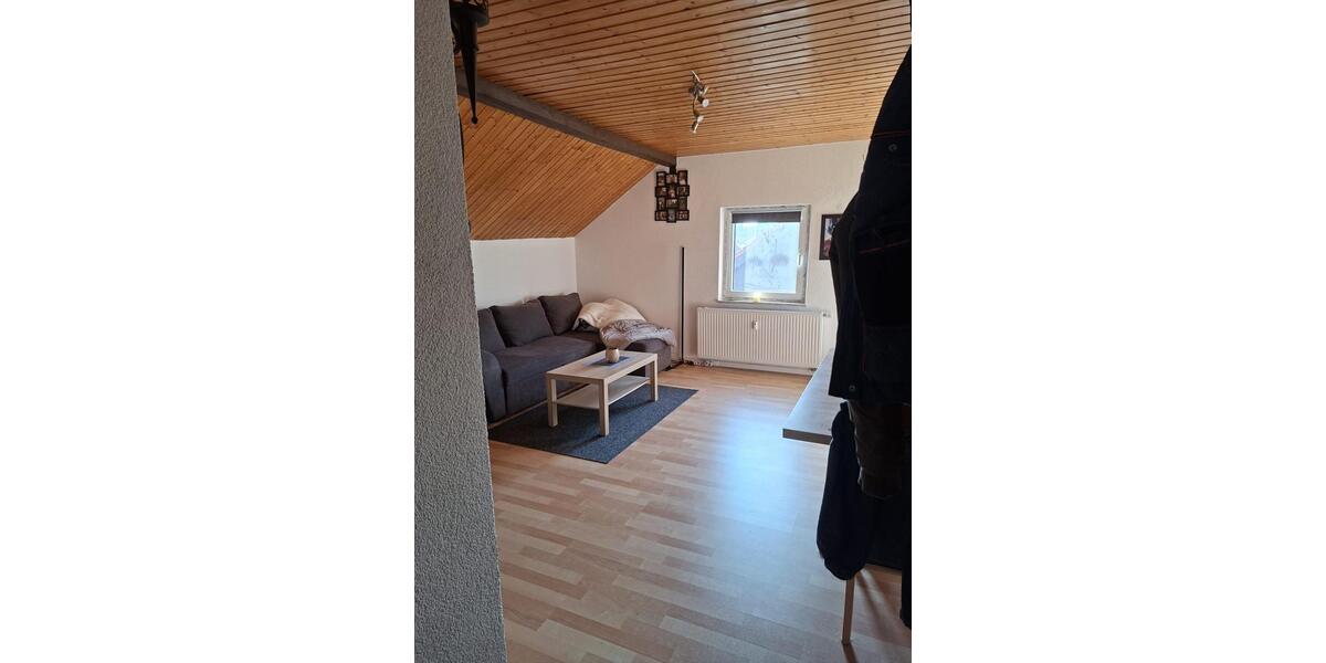 Dachgeschoßwohnung Saarbrücken West - 2 Zimmer, 50 m&sup2;, 450&euro; | Angebot:25719132
