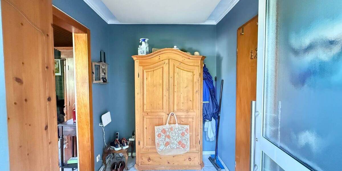 Mehrfamilienhaus, Wohnhaus Saarbrücken / Bischmisheim Bischmisheim - 7 Zimmer, 170 m&sup2;, 245.000&euro; | Angebot:25668691