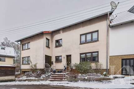 Haus Heusweiler - 9 Zimmer, 302 m&sup2;, 199.000&euro; | Angebot:26682375