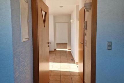 Wohnung Saarbrücken Kieselhumes - 2.5 Zimmer, 65 m&sup2;, 600&euro; | Angebot:25302445