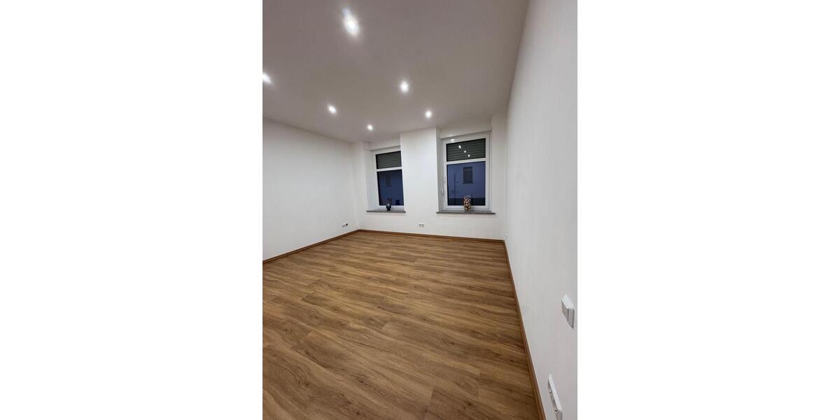 Erdgeschoßwohnung Neunkirchen Heinitz - 3 Zimmer, 102 m&sup2;, 950&euro; | Angebot:25126735