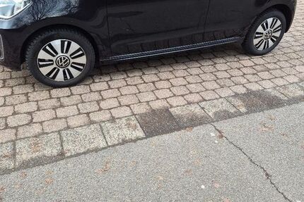 VW e-up! 6.100 km 18.900 &euro; Püttlingen 66346
