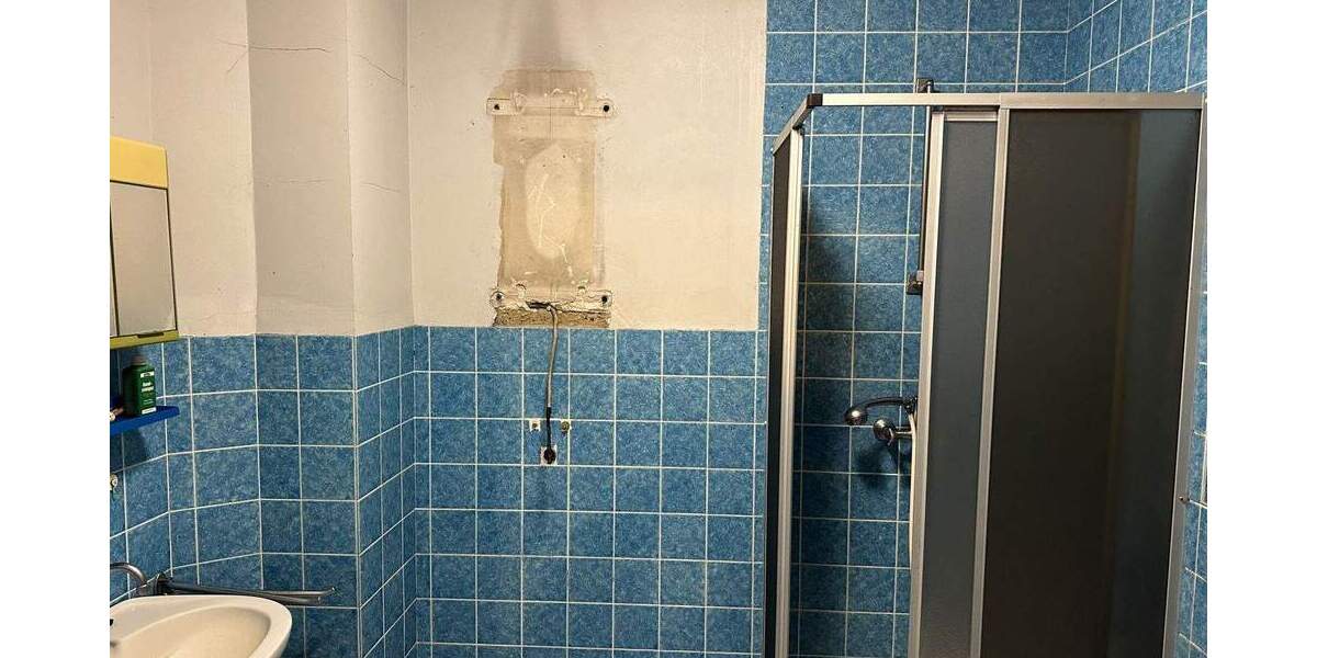 Einfamilienhaus Schiffweiler Heiligenwald - 8 Zimmer, 162 m&sup2;, 126.000&euro; | Angebot:25669773