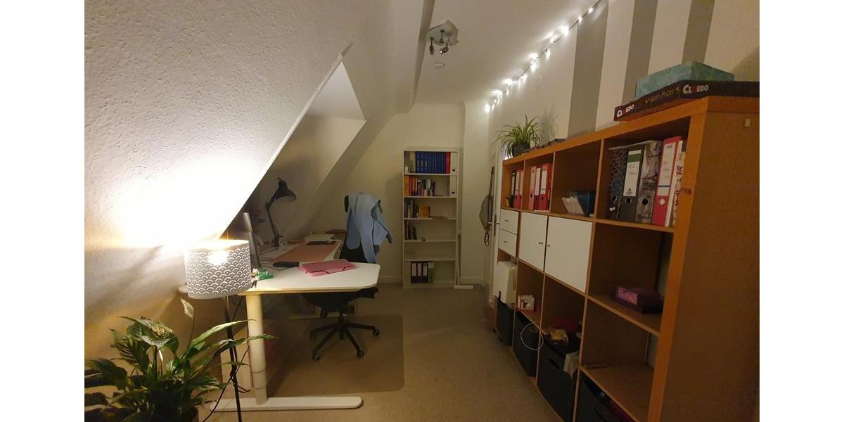 Dachgeschoßwohnung Saarbrücken Malstatt - 3 Zimmer, 54 m&sup2;, 135.000&euro; | Angebot:23312285