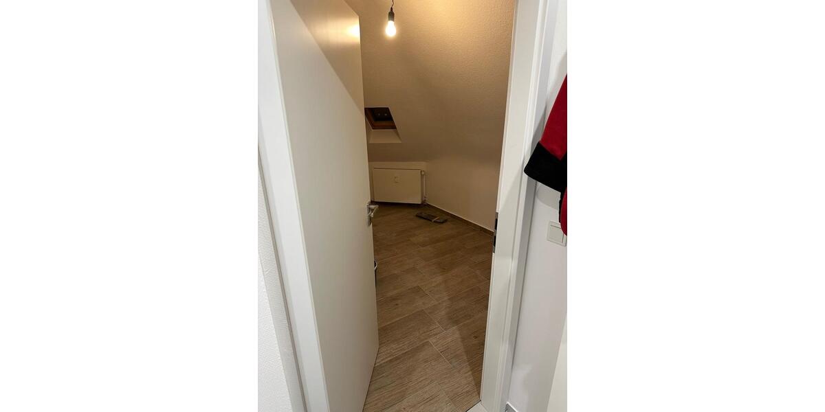 Dachgeschoßwohnung Dillingen (Saar) - 3 Zimmer, 73 m&sup2;, 700&euro; | Angebot:26700923