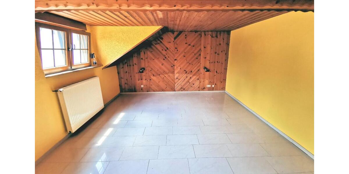 Reihenhaus Großrosseln - 5 Zimmer, 136 m&sup2;, 179.000&euro; | Angebot:25649288