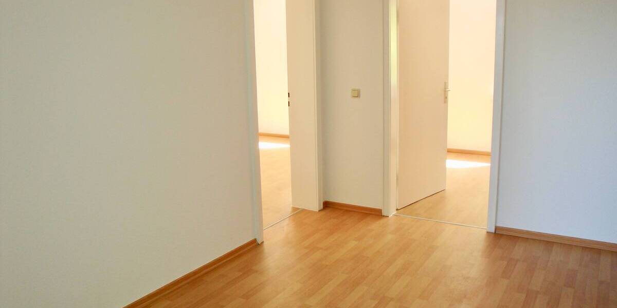 Etagenwohnung Saarbrücken Eschberg - 4 Zimmer, 67 m&sup2;, 157.000&euro; | Angebot:25731178