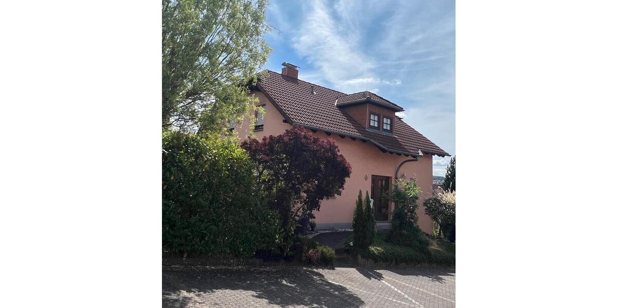 Einfamilienhaus Saarbrücken West - 5 Zimmer, 200 m&sup2;, 550.000&euro; | Angebot:26806875
