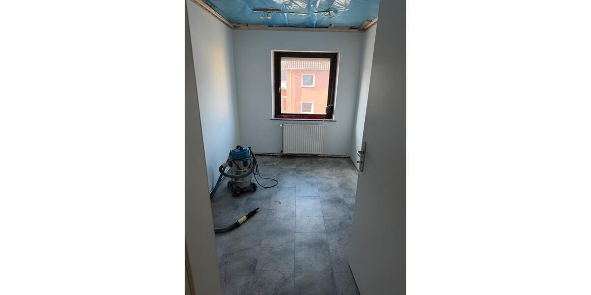 Etagenwohnung Spiesen-Elversberg Elversberg - 3 Zimmer, 96 m&sup2;, 1.000&euro; | Angebot:25859978