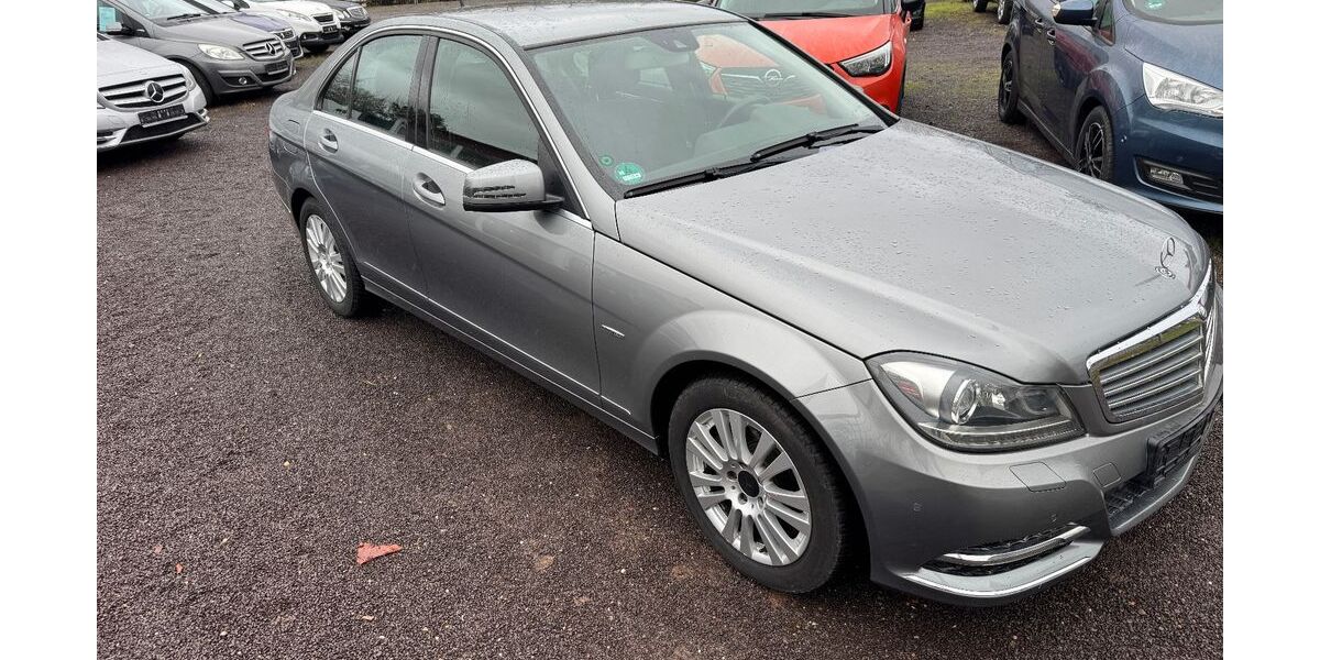 Mercedes-Benz C 200 142.000 km 12.750 &euro; Saarbrücken/Altenkessel 66126