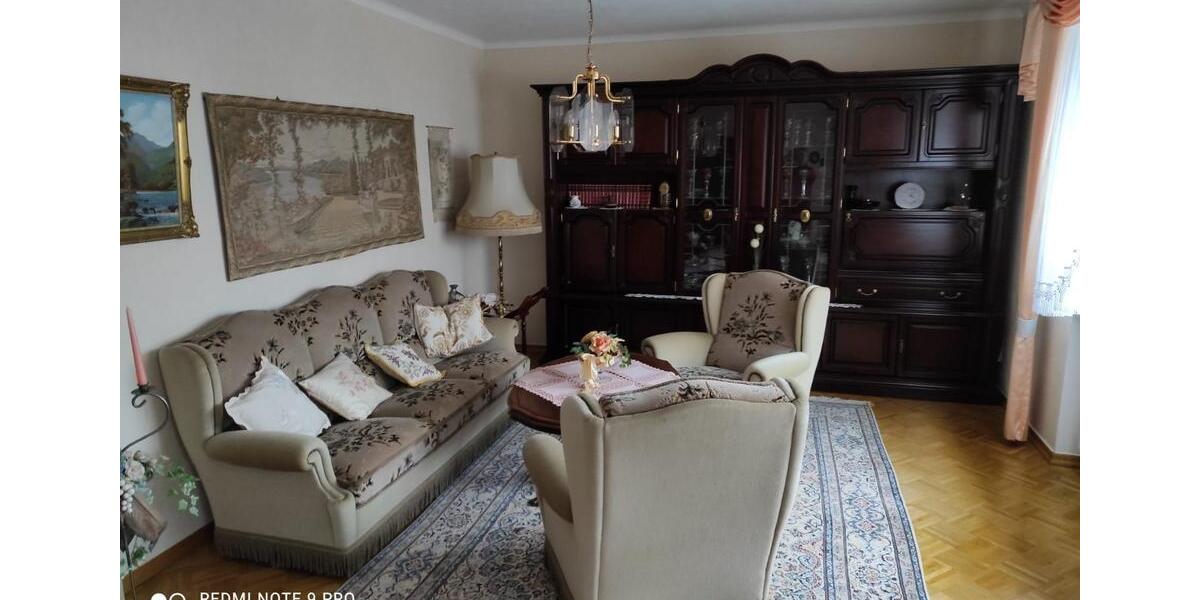 Einfamilienhaus Lebach - 8 Zimmer, 180 m&sup2;, 199.000&euro; | Angebot:24787268
