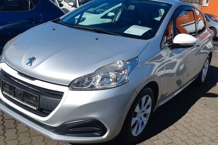 Peugeot 208 105.000 km 3.990 &euro; Saarlouis 66740