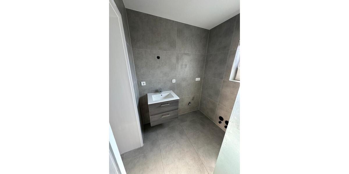 Erdgeschoßwohnung Quierschied - 3 Zimmer, 85 m&sup2;, 1.280&euro; | Angebot:25839268