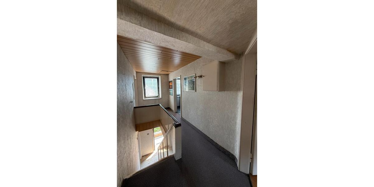 Einfamilienhaus Lebach - 7 Zimmer, 140 m&sup2;, 136.450&euro; | Angebot:26544560