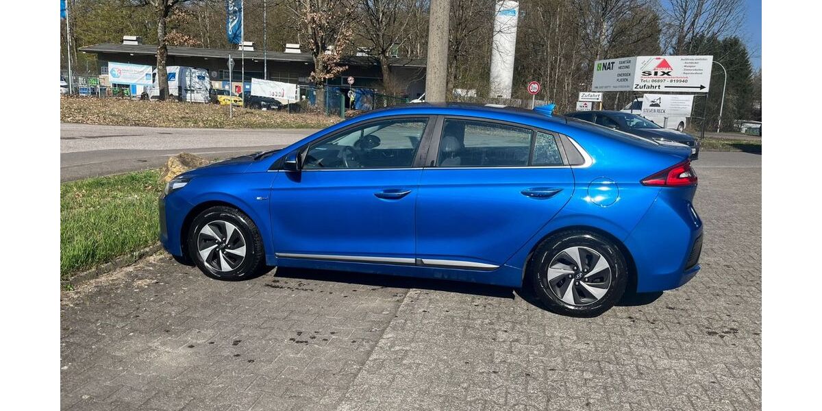 Hyundai IONIQ 122.000 km 12.100 &euro; Sulzbach 66280