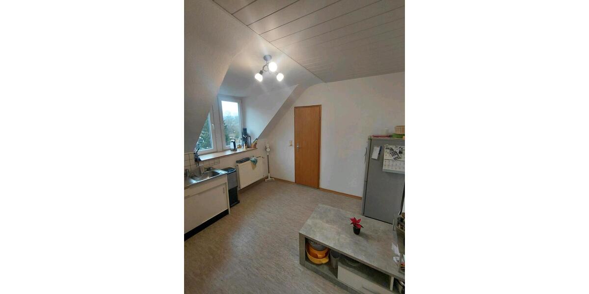 Dachgeschoßwohnung Zweibrücken - 4 Zimmer, 115 m&sup2;, 800&euro; | Angebot:25100954