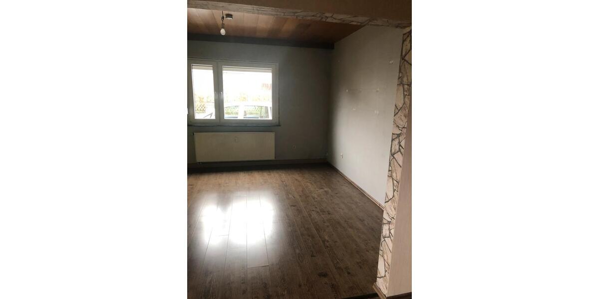 Erdgeschoßwohnung Quierschied - 2.5 Zimmer, 70 m&sup2;, 490&euro; | Angebot:24828391