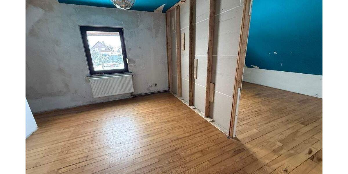 Einfamilienhaus Großrosseln Dorf im Warndt - 4 Zimmer, 123 m&sup2;, 149.000&euro; | Angebot:25661346