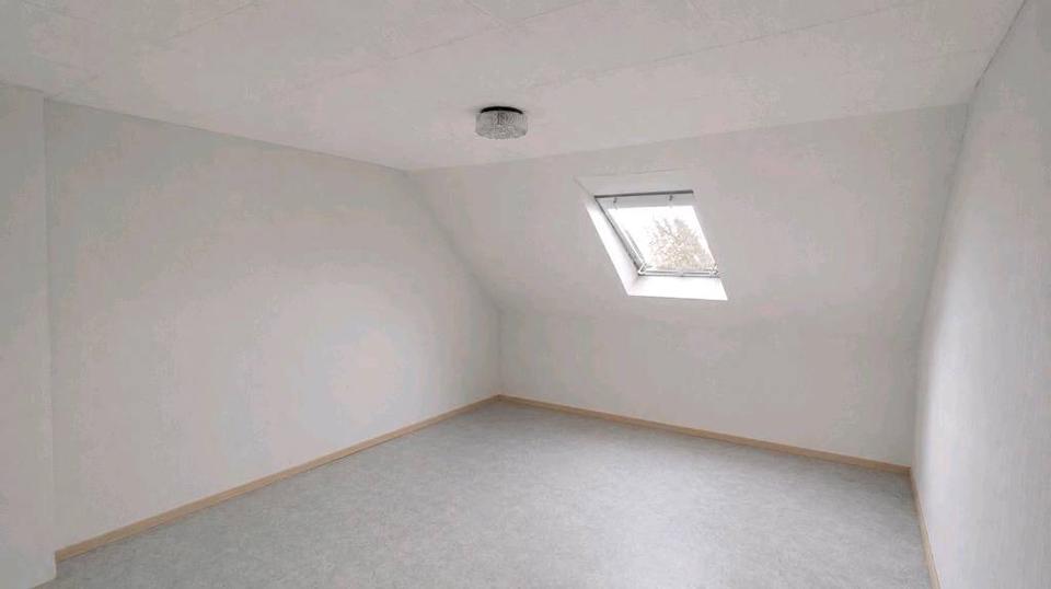 Doppelhaushälfte Saarbrücken Dudweiler - 6 Zimmer, 128 m&sup2;, 95.000&euro; | Angebot:26739300