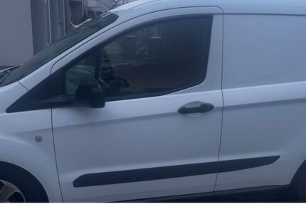 Ford Transit Courier 58.477 km 8.200 &euro; Wadgassen 66787