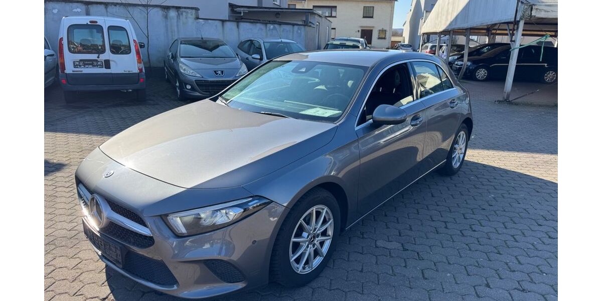 Mercedes-Benz A 180 219.473 km 11.990 &euro; Saarlouis 66740