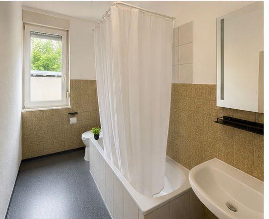 Erdgeschoßwohnung Saarbrücken West - 1 Zimmer, 45 m&sup2;, 525&euro; | Angebot:26671398