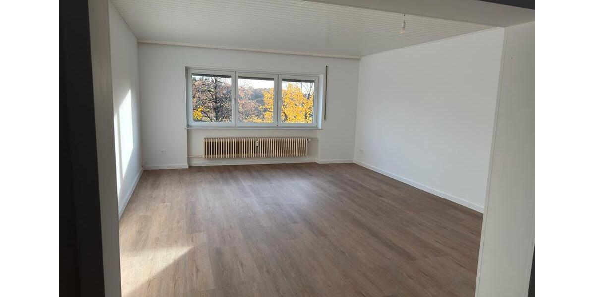 Erdgeschoßwohnung Eppelborn - 3.5 Zimmer, 109 m&sup2;, 950&euro; | Angebot:25824645