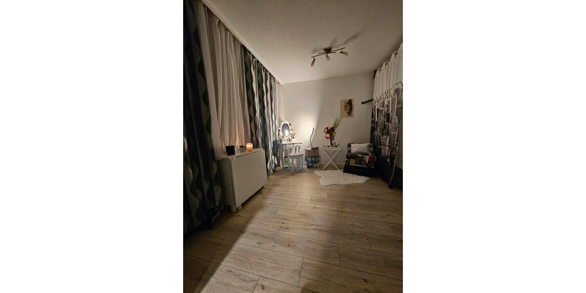 Hochparterre Saarbrücken Eschberg - 1 Zimmer, 30 m&sup2;, 85.000&euro; | Angebot:26820746