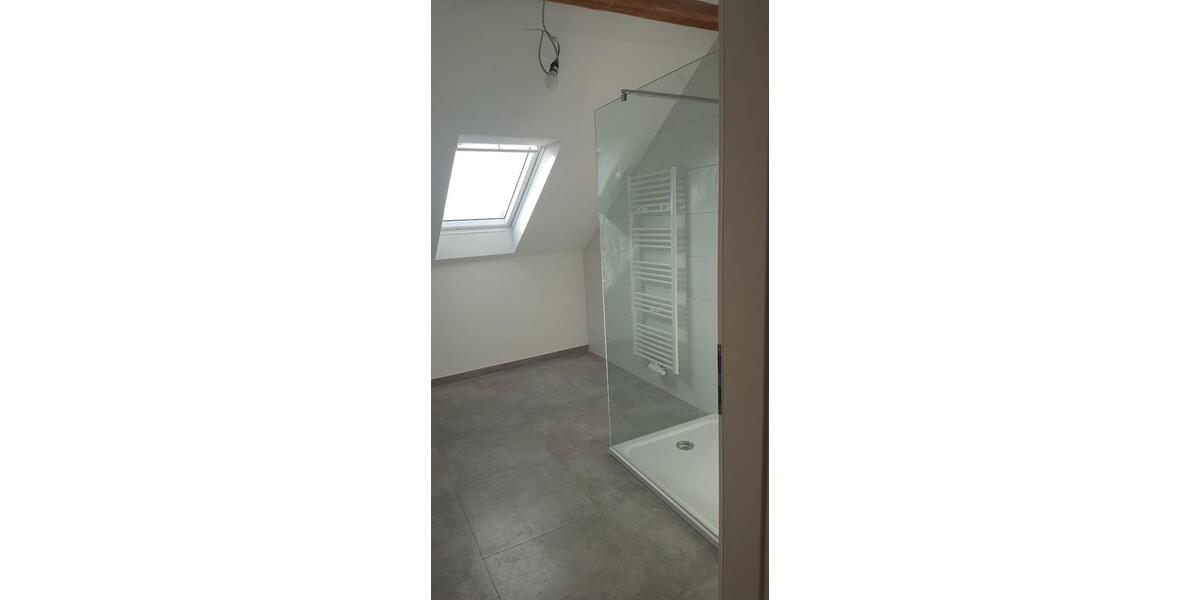 Dachgeschoßwohnung Völklingen - 2.5 Zimmer, 104 m&sup2;, 750&euro; | Angebot:26652037