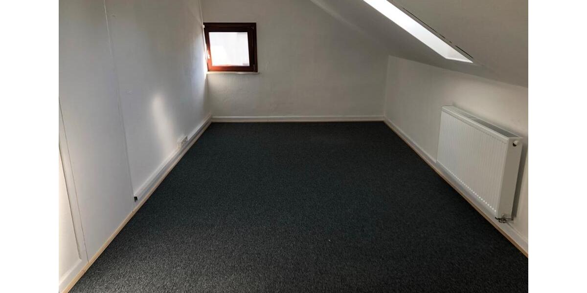 Etagenwohnung Saarbrücken Neue Bremm - 3 Zimmer, 70 m&sup2;, 850&euro; | Angebot:25905772