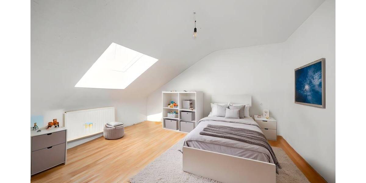 Mehrfamilienhaus, Wohnhaus Saarbrücken / Brebach-Fechingen Brebach-Fechingen - 9 Zimmer, 250 m&sup2;, 415.000&euro; | Angebot:25957973