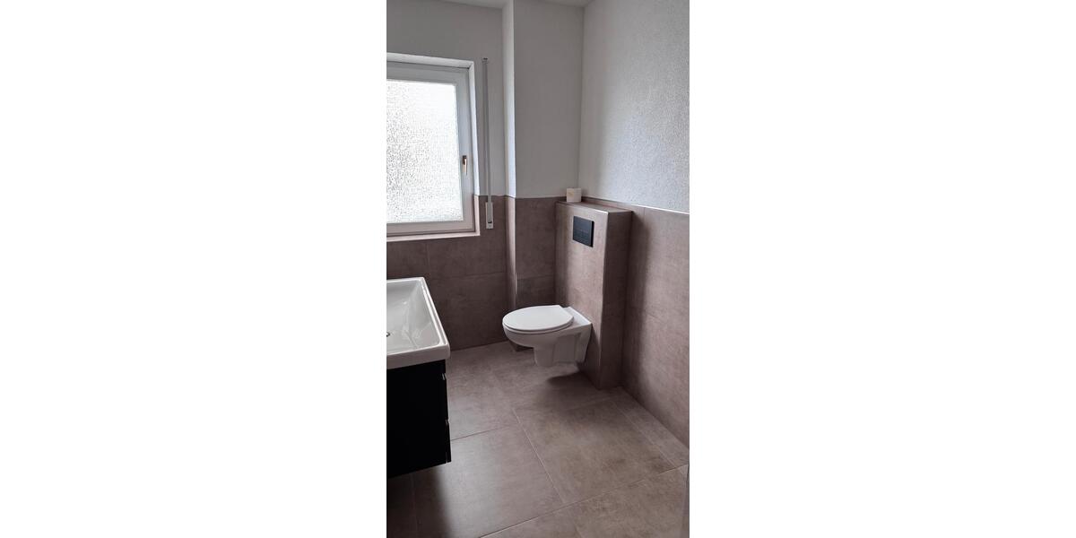 Erdgeschoßwohnung Völklingen - 2 Zimmer, 60 m&sup2;, 650&euro; | Angebot:25944442