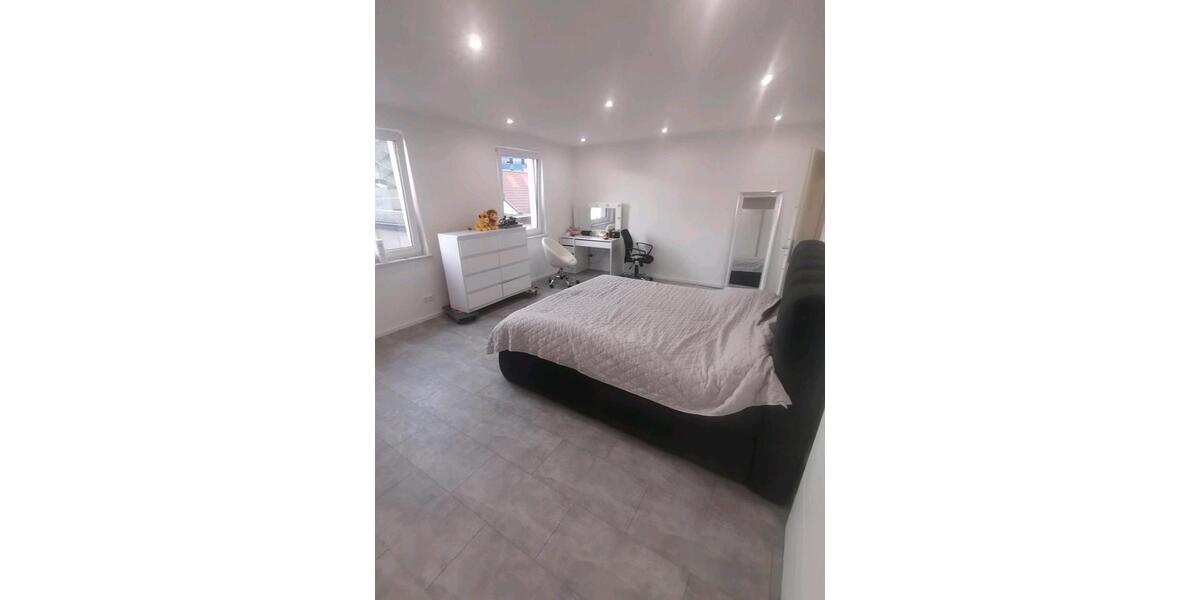Etagenwohnung Zweibrücken - 2 Zimmer, 95 m&sup2;, 950&euro; | Angebot:26676852