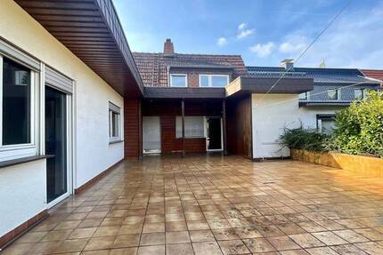 Haus Großrosseln Dorf im Warndt - 6 Zimmer, 127 m&sup2;, 179.000&euro; | Angebot:25664069