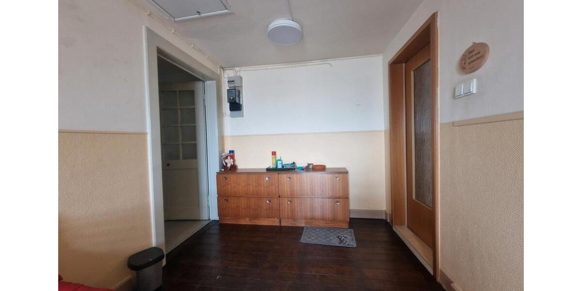 Dachgeschoßwohnung Saarbrücken Brebach-Fechingen - 4 Zimmer, 83 m&sup2;, 129.000&euro; | Angebot:26705534