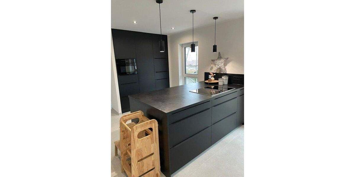 Einfamilienhaus Großrosseln - 9 Zimmer, 342 m&sup2;, 699.000&euro; | Angebot:25797882