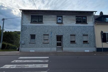 Haus Sulzbach (Saar) - 9 Zimmer, 229 m&sup2;, 140.000&euro; | Angebot:26642930