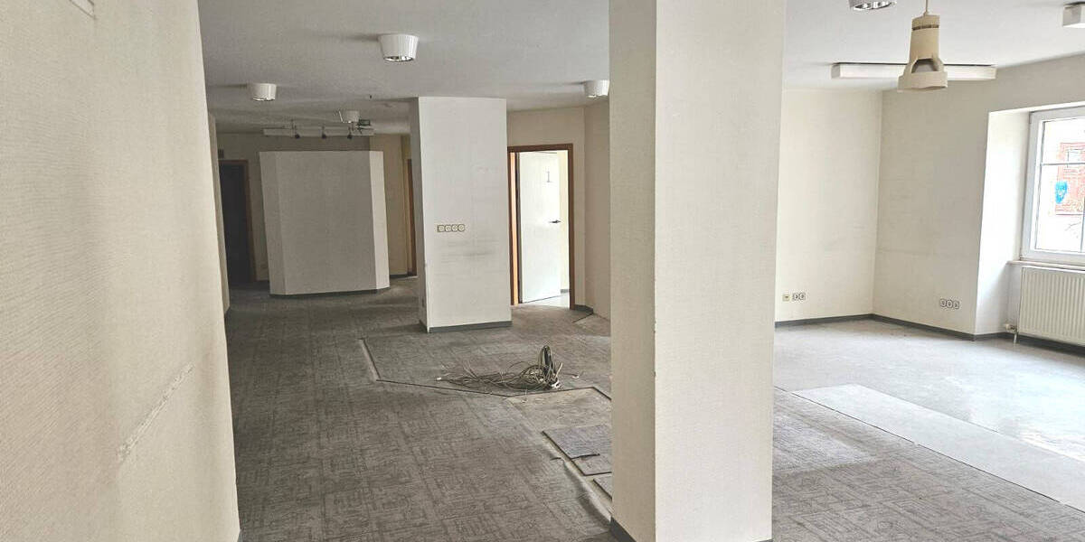 Gewerbeobjekt Ottweiler Neumünster - 1 Zimmer, 220 m&sup2;, 800&euro; | Angebot:25702872
