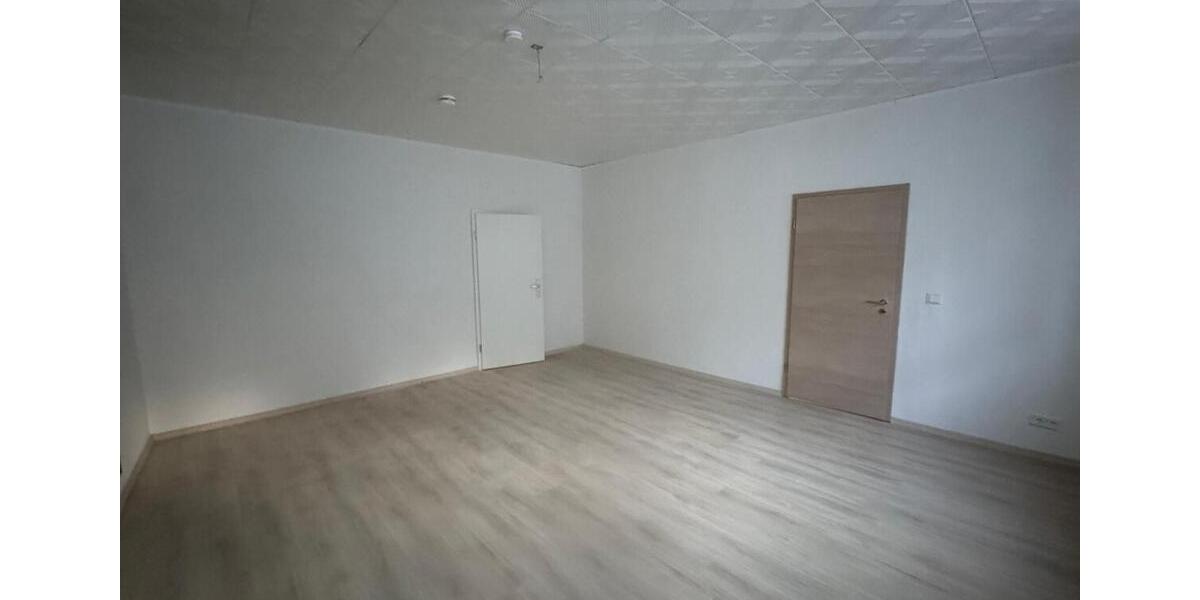 Dachgeschoßwohnung Saarbrücken Dudweiler - 4 Zimmer, 128 m&sup2;, 1.200&euro; | Angebot:23691162