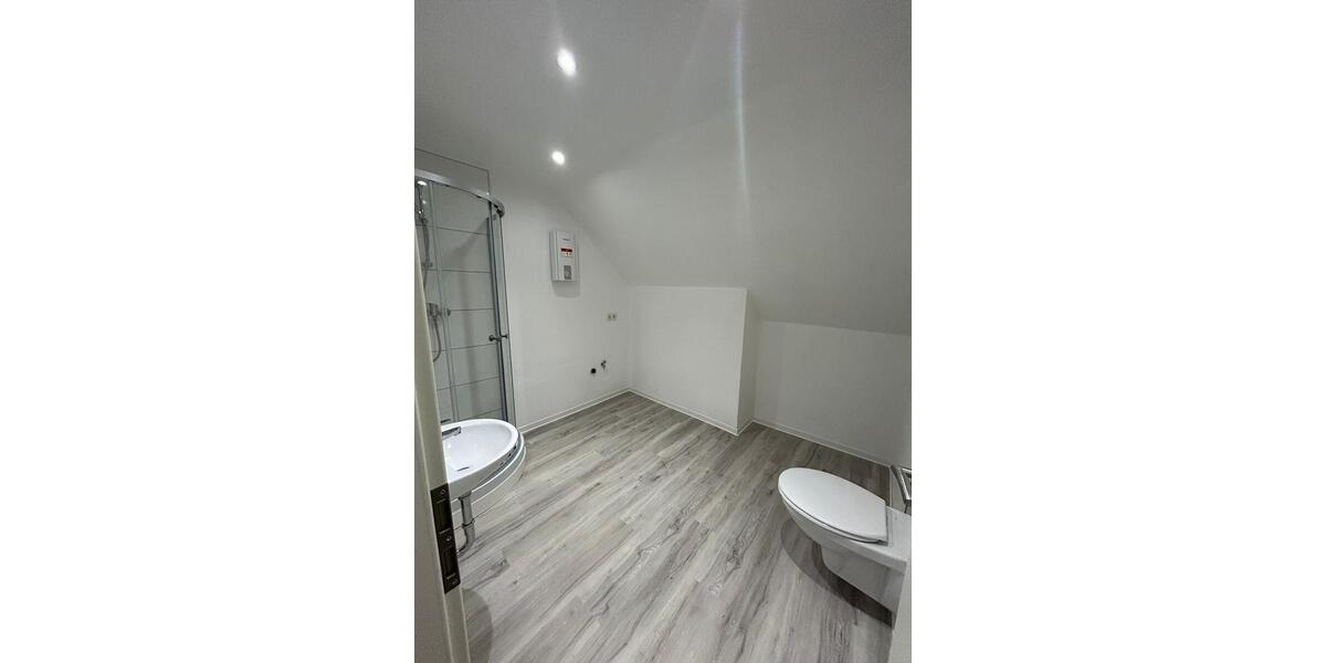 Dachgeschoßwohnung Friedrichsthal - 1 Zimmer, 80 m&sup2;, 600&euro; | Angebot:24610826