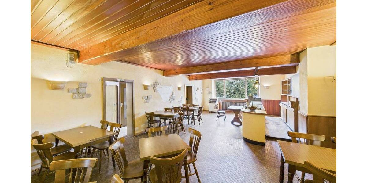 Einfamilienhaus Saarlouis Lisdorf - 8 Zimmer, 244 m&sup2;, 590.000&euro; | Angebot:25687196