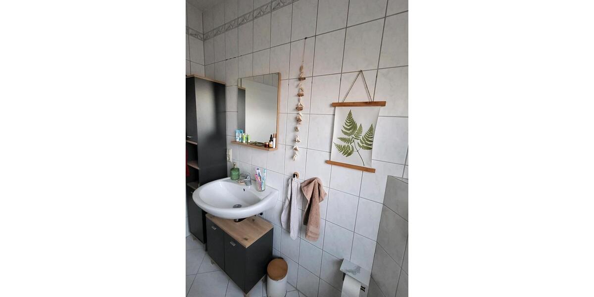 Etagenwohnung Riegelsberg - 3 Zimmer, 93 m&sup2;, 700&euro; | Angebot:25781447
