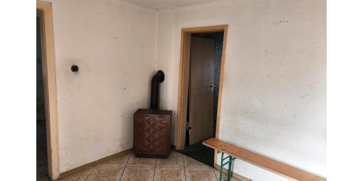 Einfamilienhaus Dillingen (Saar) - 6 Zimmer, 120 m&sup2;, 100.000&euro; | Angebot:24470013