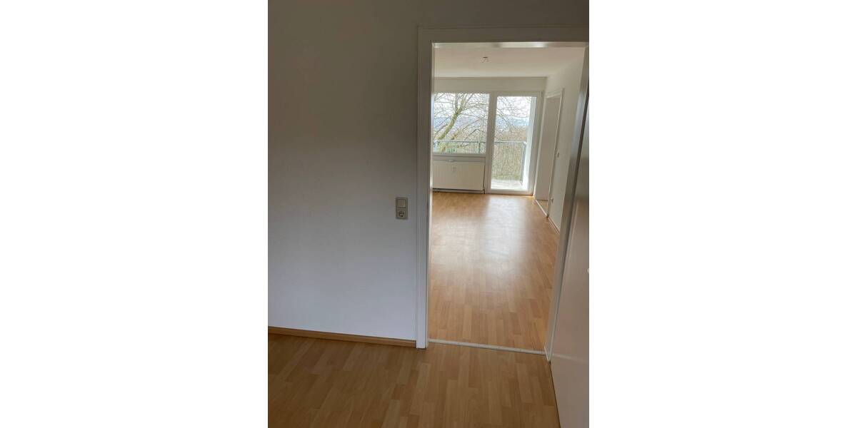 Etagenwohnung Saarbrücken Eschberg - 4 Zimmer, 67 m&sup2;, 157.000&euro; | Angebot:25731178