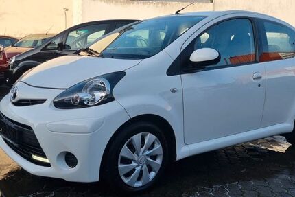 Toyota Aygo (X) 122.000 km 4.880 &euro; Saarlouis 66740
