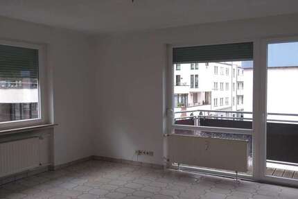 Wohnung Saarbrücken Neue Bremm - 2 Zimmer, 63 m&sup2;, 560&euro; | Angebot:26808189