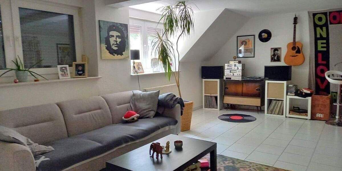 Mehrfamilienhaus, Wohnhaus Sankt Ingbert St. Ingbert - 7 Zimmer, 200 m&sup2;, 329.000&euro; | Angebot:25683927