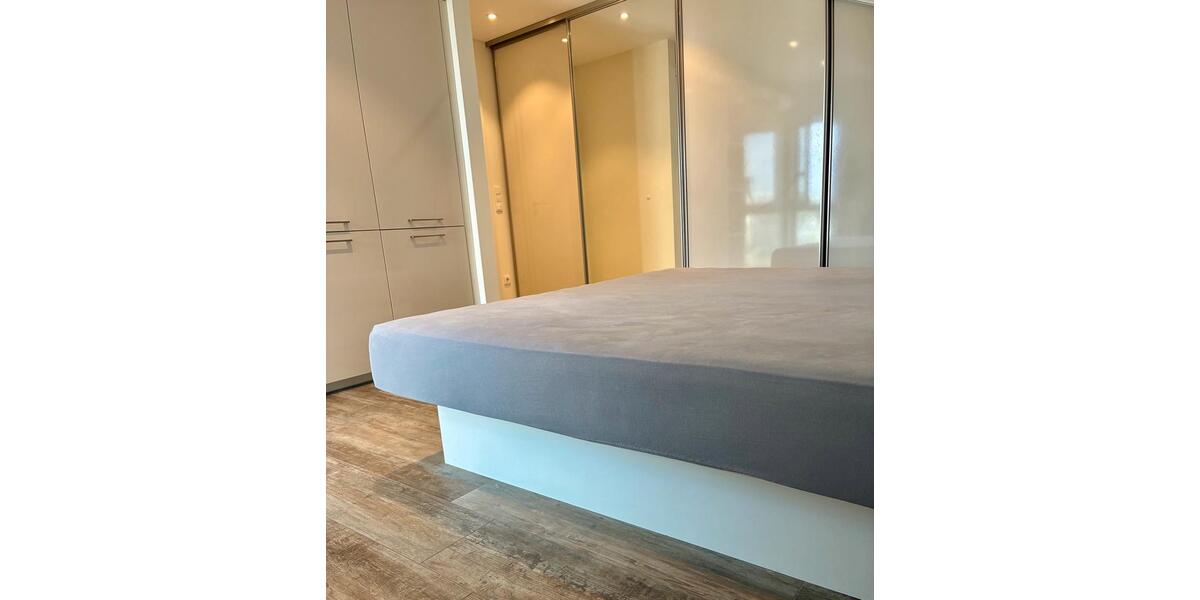 Dachgeschoßwohnung Schwalbach - 3 Zimmer, 113 m&sup2;, 475.000&euro; | Angebot:27277964